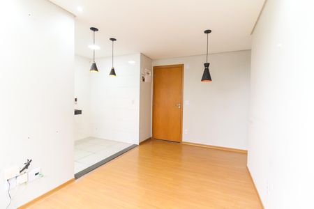 Sala de apartamento para alugar com 2 quartos, 43m² em Colônia (zona Leste), São Paulo