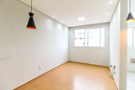Sala de apartamento para alugar com 2 quartos, 43m² em Colônia (zona Leste), São Paulo
