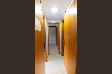 Apartamento à venda com 88m², 2 quartos e 1 vagaCorredor