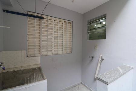 Casa para alugar com 40m², 1 quarto e sem vagaÁrea de Serviço