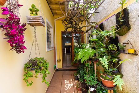 Casa à venda com 250m², 3 quartos e 4 vagas Casa à venda com 250m², 3 quartos e 4 vagasSala - Jardim