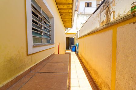 Casa à venda com 250m², 3 quartos e 4 vagas Casa à venda com 250m², 3 quartos e 4 vagasQuintal