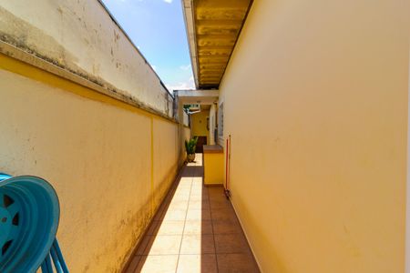 Casa à venda com 250m², 3 quartos e 4 vagas Casa à venda com 250m², 3 quartos e 4 vagasQuintal