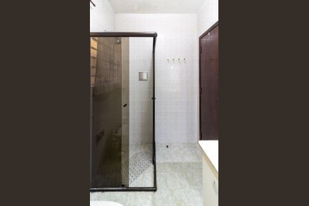 Casa à venda com 250m², 3 quartos e 4 vagas Casa à venda com 250m², 3 quartos e 4 vagasBanheiro Social