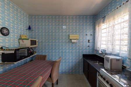 Casa à venda com 250m², 3 quartos e 4 vagas Casa à venda com 250m², 3 quartos e 4 vagasCozinha