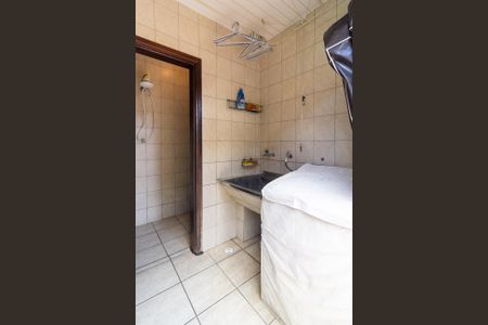 Casa à venda com 250m², 3 quartos e 4 vagas Casa à venda com 250m², 3 quartos e 4 vagasÁrea de Serviço