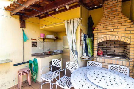 Casa à venda com 250m², 3 quartos e 4 vagas Casa à venda com 250m², 3 quartos e 4 vagasÁrea Gourmet