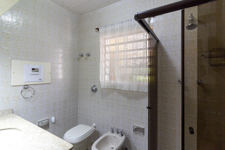 Casa à venda com 250m², 3 quartos e 4 vagas Casa à venda com 250m², 3 quartos e 4 vagasBanheiro Social