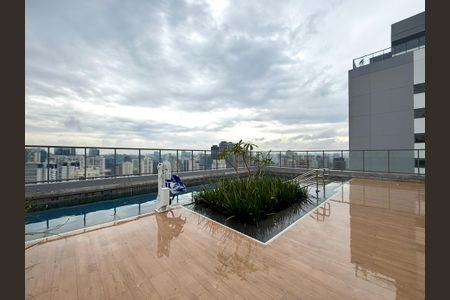 Studio à venda com 24m², 1 quarto e sem vagaPiscina