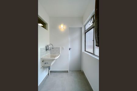 Apartamento à venda com 83m², 3 quartos e 1 vagaÁrea de Serviço