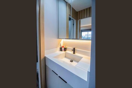 Banheiro Social de apartamento para alugar com 1 quarto, 45m² em Vila Sonia, São Paulo