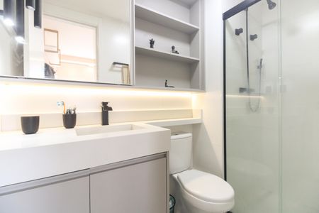 Apartamento à venda com 65m², 2 quartos e 1 vagaBanheiro Suíte 