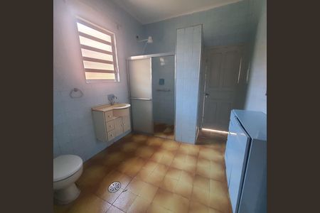 Casa para alugar com 180m², 3 quartos e 3 vagasBanheiro Social