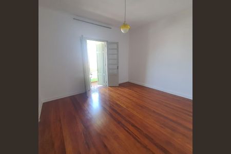 Casa para alugar com 180m², 3 quartos e 3 vagasSala