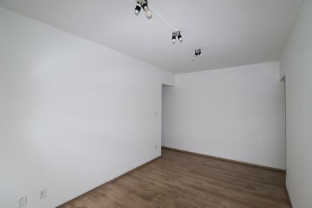 Sala de apartamento à venda com 2 quartos, 64m² em Vila Pauliceia, São Paulo