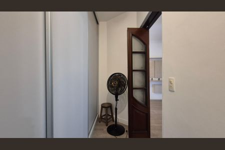 Casa à venda com 350m², 4 quartos e 3 vagas Casa à venda com 350m², 4 quartos e 3 vagasCloset