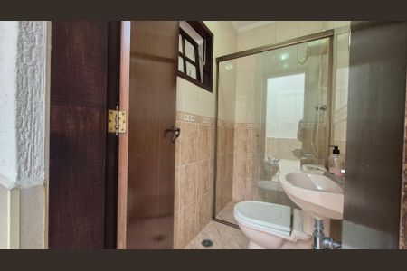 Casa à venda com 350m², 4 quartos e 3 vagas Casa à venda com 350m², 4 quartos e 3 vagasBanheiro