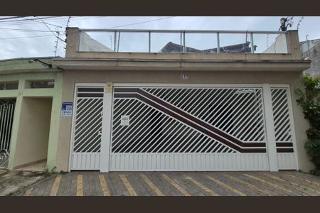 Casa à venda com 350m², 4 quartos e 3 vagas Casa à venda com 350m², 4 quartos e 3 vagasFachada