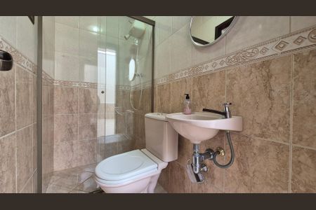 Casa à venda com 350m², 4 quartos e 3 vagas Casa à venda com 350m², 4 quartos e 3 vagasBanheiro