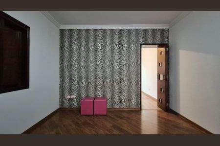 Casa à venda com 350m², 4 quartos e 3 vagas Casa à venda com 350m², 4 quartos e 3 vagasSuíte 3