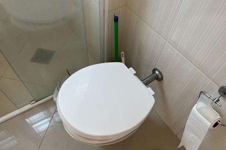 Apartamento para alugar com 120m², 4 quartos e 2 vagasBanheiro de serviço