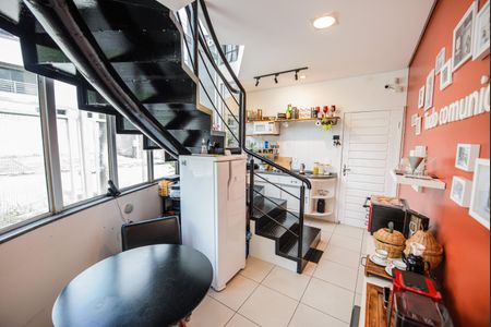 Sala/Cozinha de casa para alugar com 1 quarto, 61m² em Parque Senhor do Bonfim, Taubaté