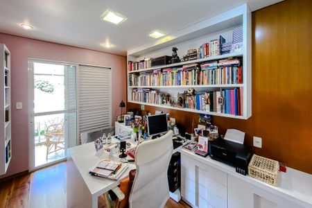 Casa à venda com 192m², 3 quartos e 2 vagasQuarto 1 - Suíte