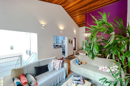 Casa à venda com 192m², 3 quartos e 2 vagasSala