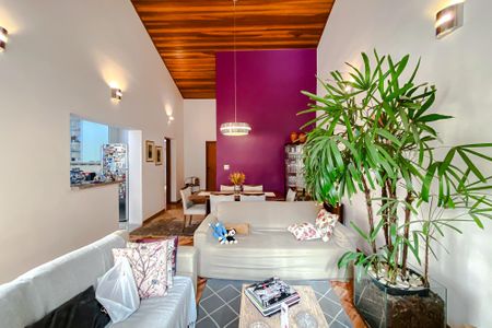 Sala de casa à venda com 3 quartos, 192m² em Vila Mariana, São Paulo