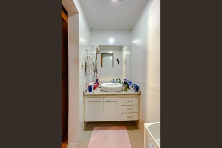 Casa à venda com 192m², 3 quartos e 2 vagasBanheiro da Suíte