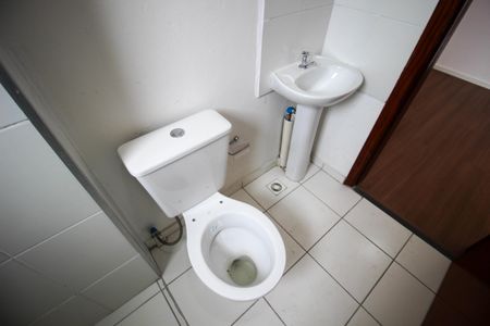 Banheiro de apartamento para alugar com 1 quarto, 30m² em Vila Helena, Sorocaba