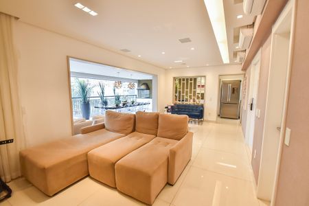 Apartamento à venda com 176m², 3 quartos e 3 vagas Apartamento à venda com 176m², 3 quartos e 3 vagasSala