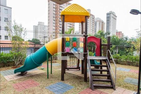 Apartamento à venda com 176m², 3 quartos e 3 vagas Apartamento à venda com 176m², 3 quartos e 3 vagasÁrea comum - Playground