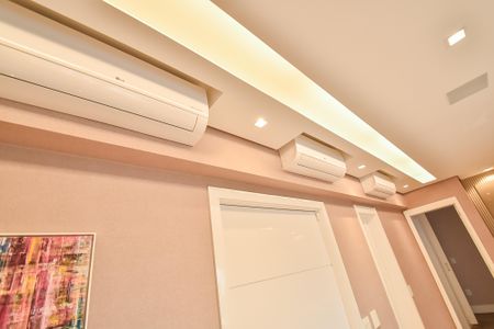 Apartamento à venda com 176m², 3 quartos e 3 vagas Apartamento à venda com 176m², 3 quartos e 3 vagasSala