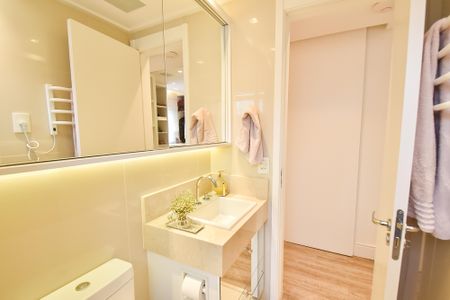 Apartamento à venda com 176m², 3 quartos e 3 vagas Apartamento à venda com 176m², 3 quartos e 3 vagasBanheiro da suíte 2