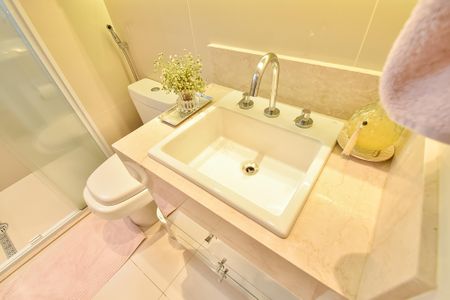 Apartamento à venda com 176m², 3 quartos e 3 vagas Apartamento à venda com 176m², 3 quartos e 3 vagasBanheiro da suíte 2