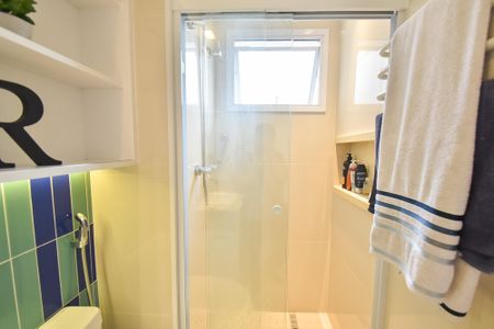 Apartamento à venda com 176m², 3 quartos e 3 vagas Apartamento à venda com 176m², 3 quartos e 3 vagasBanheiro da suíte 1