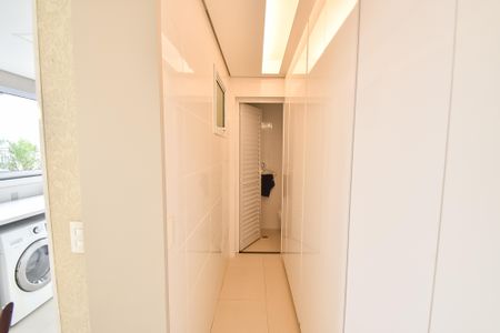 Apartamento à venda com 176m², 3 quartos e 3 vagas Apartamento à venda com 176m², 3 quartos e 3 vagasDespensa