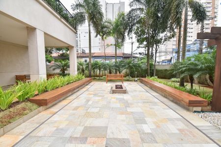 Apartamento à venda com 176m², 3 quartos e 3 vagas Apartamento à venda com 176m², 3 quartos e 3 vagasLareira