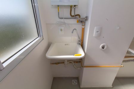 Apartamento para alugar com 49m², 2 quartos e 1 vaga Apartamento para alugar com 49m², 2 quartos e 1 vagaCozinha e Área de Serviço