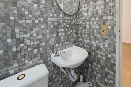 Apartamento para alugar com 45m², 2 quartos e 1 vaga Apartamento para alugar com 45m², 2 quartos e 1 vagaBanheiro