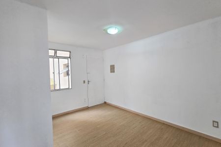 Sala de apartamento para alugar com 2 quartos, 45m² em Bairro dos Casa, São Bernardo do Campo