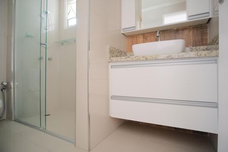 Apartamento à venda com 70m², 3 quartos e 1 vagaBanheiro