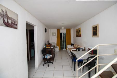 Sala de apartamento para alugar com 3 quartos, 197m² em Vargem Pequena, Rio de Janeiro