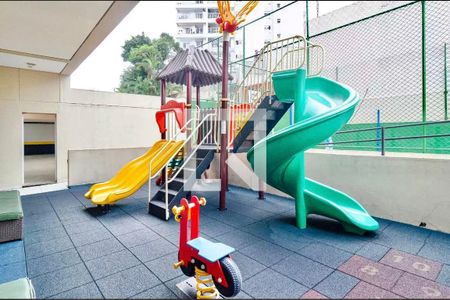 Apartamento à venda com 112m², 3 quartos e 2 vagasÁrea comum - Playground