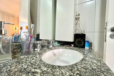 Apartamento à venda com 112m², 3 quartos e 2 vagasBanheiro da Suíte