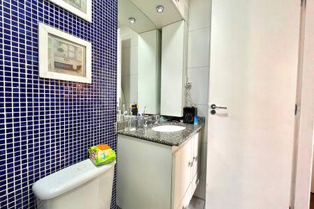 Apartamento à venda com 112m², 3 quartos e 2 vagasBanheiro da Suíte