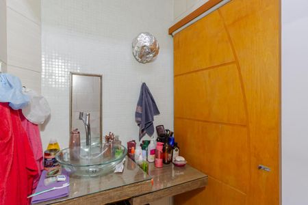 Casa à venda com 66m², 2 quartos e 1 vagaBanheiro