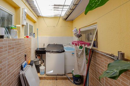 Casa à venda com 66m², 2 quartos e 1 vagaÁrea de Serviço