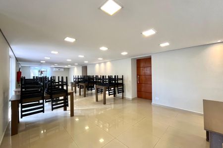 Apartamento à venda com 70m², 3 quartos e 1 vaga Apartamento à venda com 70m², 3 quartos e 1 vagaÁrea comum - Salão de festas